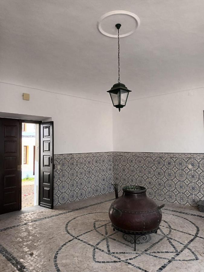 レゲンゴス・デ・モンサラーシュCasa Morais Pintoアパートメント エクステリア 写真