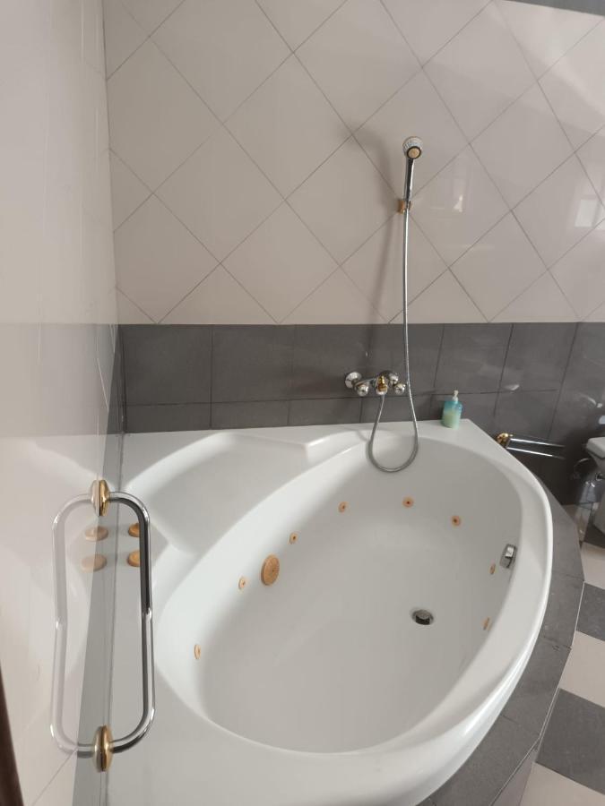 レゲンゴス・デ・モンサラーシュCasa Morais Pintoアパートメント エクステリア 写真